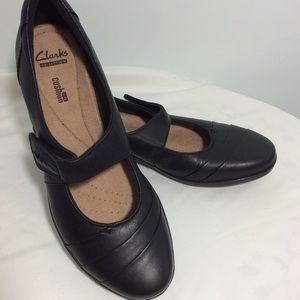 Clark Everlay Kennon Womens Flat Black Leather